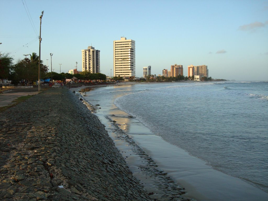 Praia da Ponta d’Areia by Emiliano Homrich