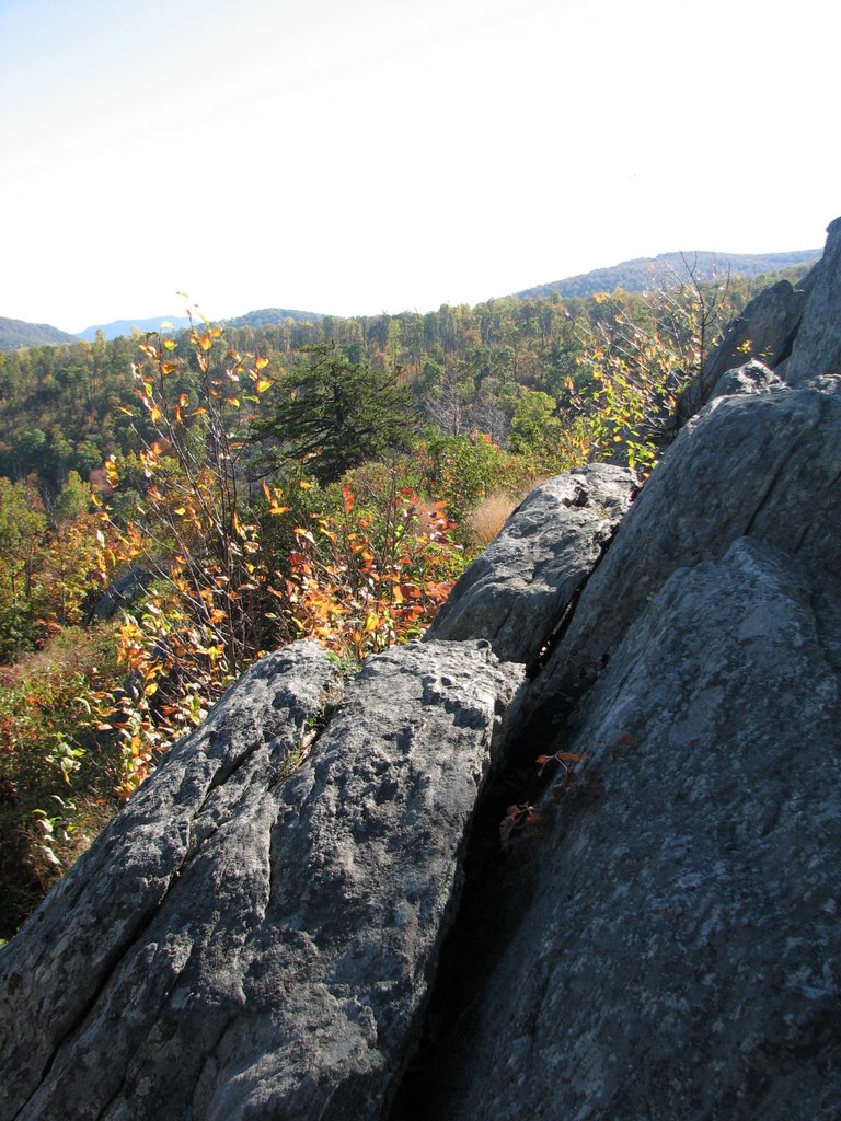 Pinnacles Overlook - Shenandoah National Park by GNR8