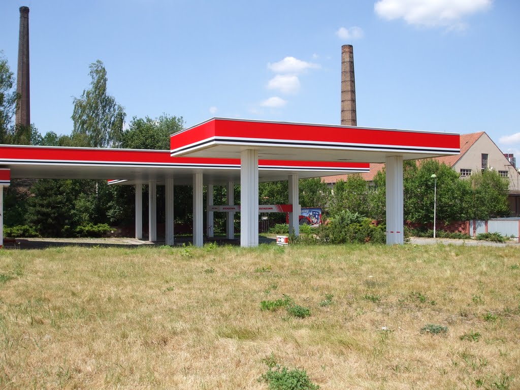 Benzina stará Karlovarská by dehet