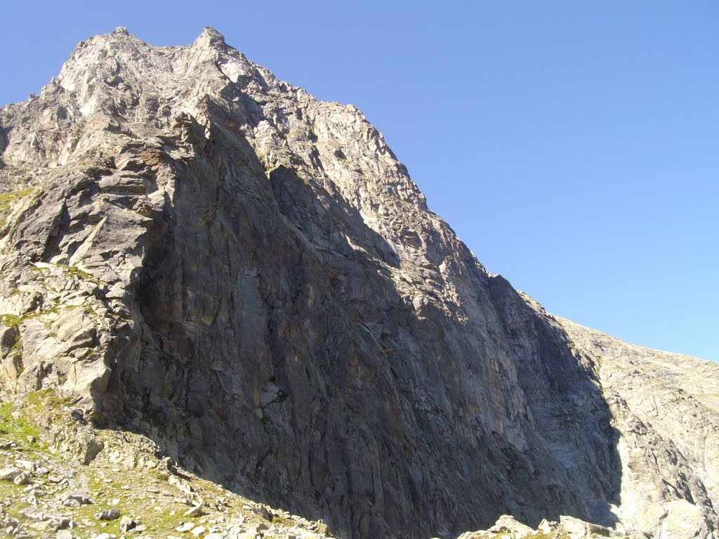 La Torre d'Ovarda vista dal Passo Paschiet by RickyLC