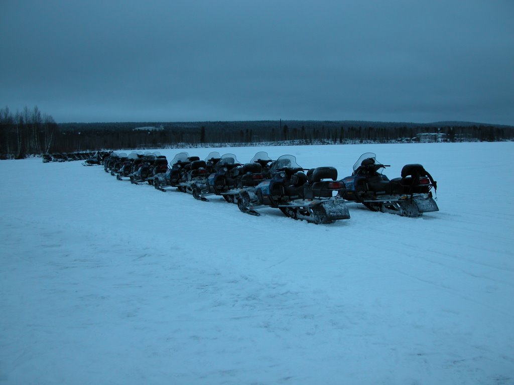 Motoslitte a Rovaniemi, Finlandia by maurizio spagnoli