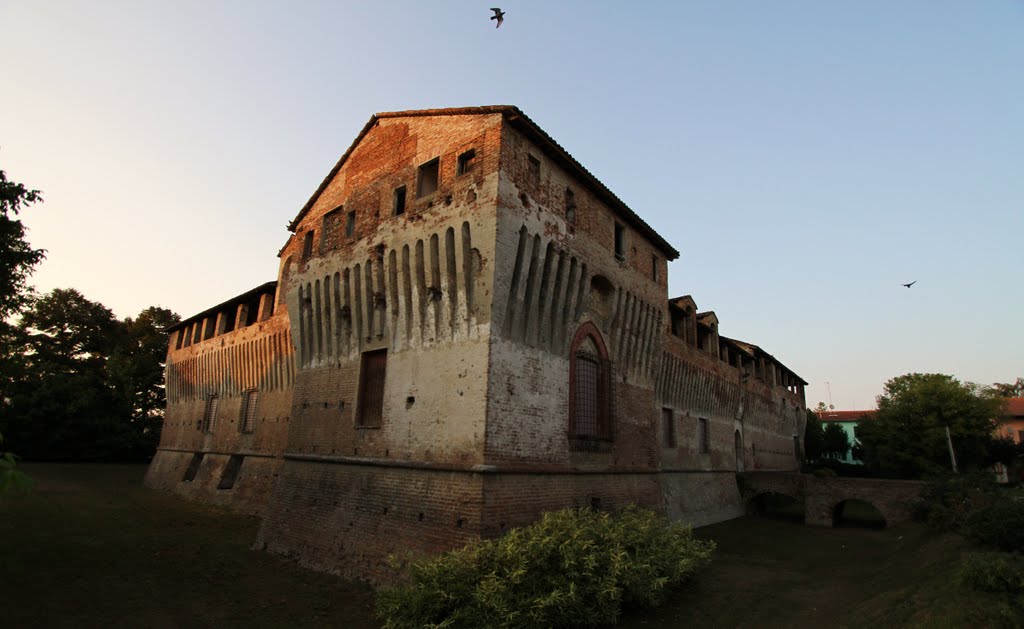 Roccabianca Castle by luciano mantovani