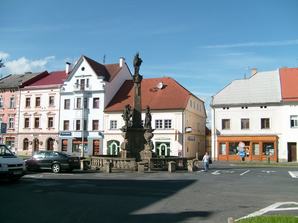 Plana Markt, Brunnen by Andreas Schumann