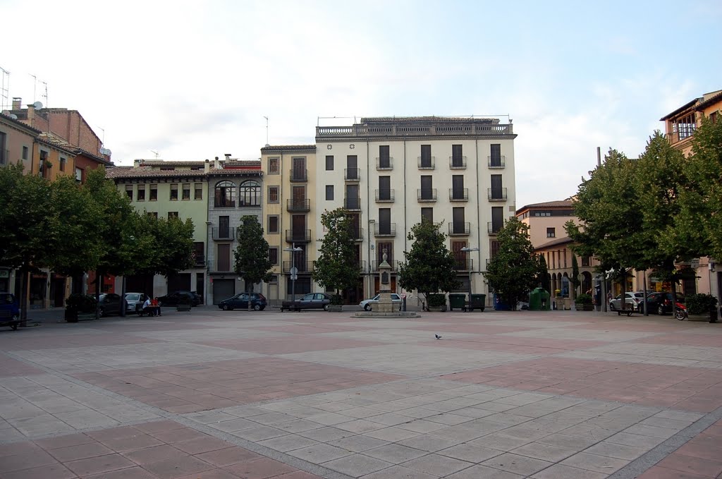 Plaza de los Santos Mártires by viajeroinquieto