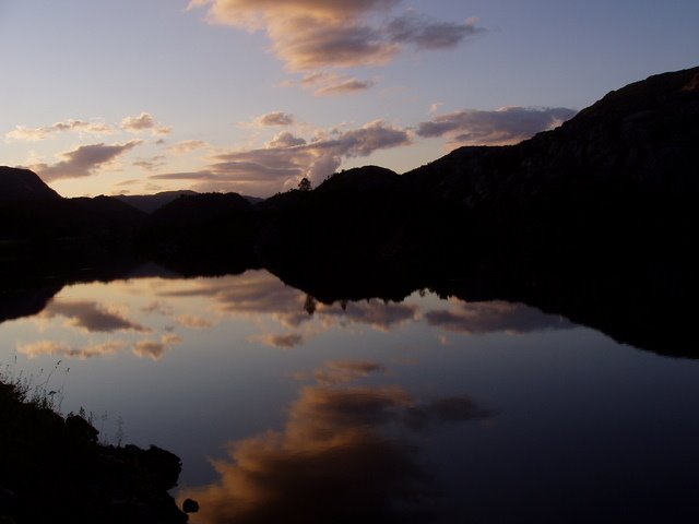 166 See in Abendstimmung nähe Nordheimsund by Daniel Meyer