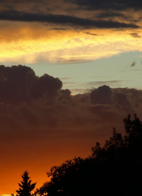 Sunset Clouds by Nikbrovnik