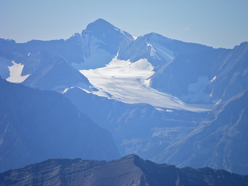 Glacier in Elk Lakes Provincial Park as seen from the summit of Mist Mountain, looking west by Manfred Delong