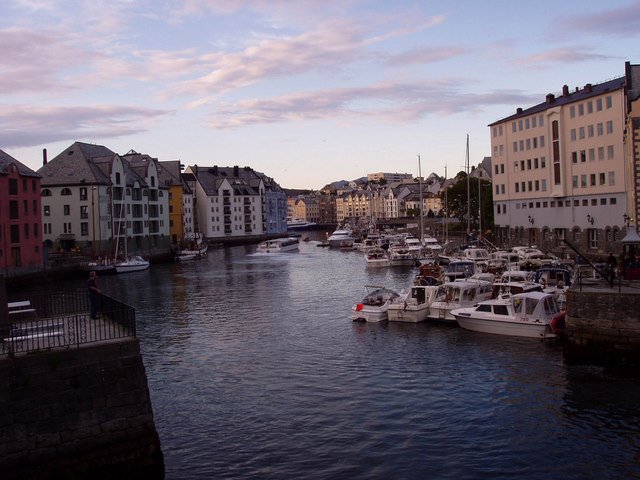 188 Ålesund, Brosundet by Daniel Meyer