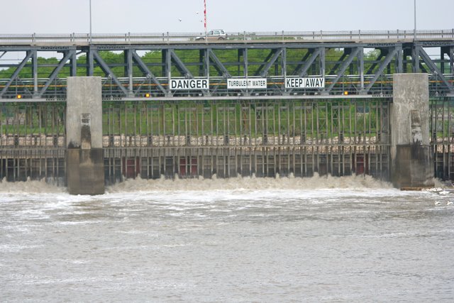 Lockport Dam by glenmw