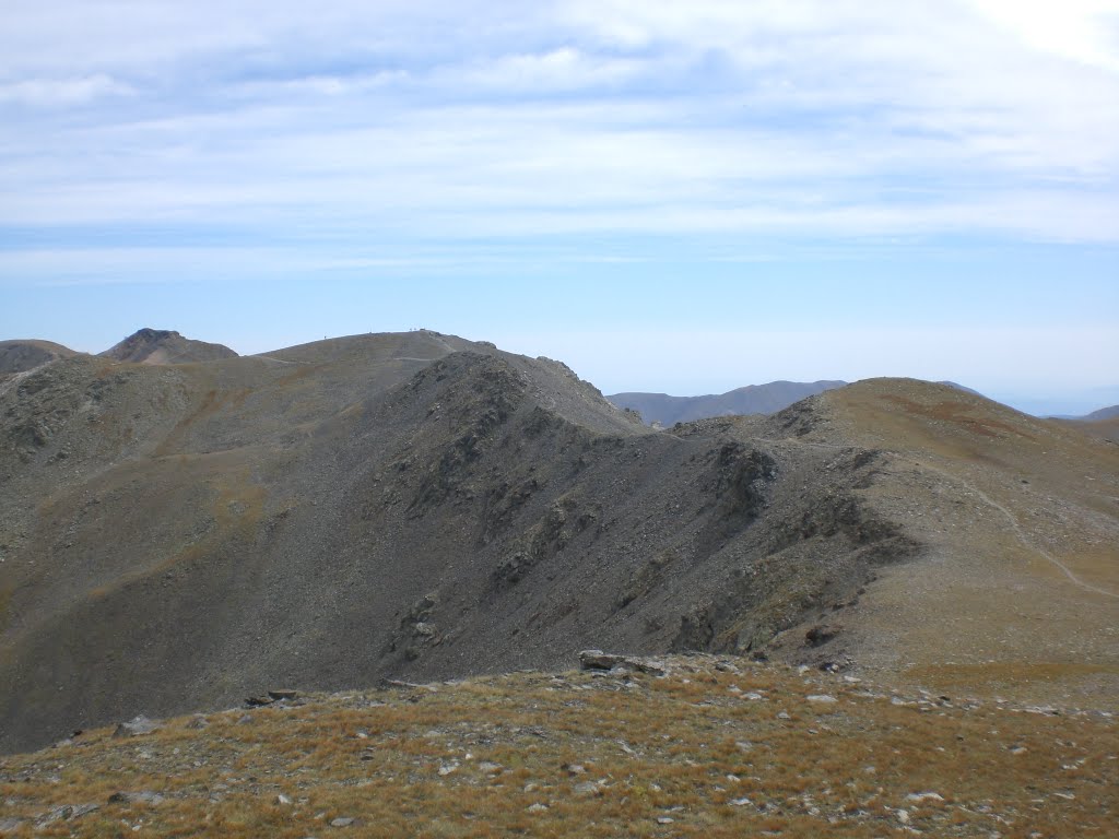 Fossa del Gegant i Coll de Noucreus des del Noucreus (setembre 2011) by EliziR