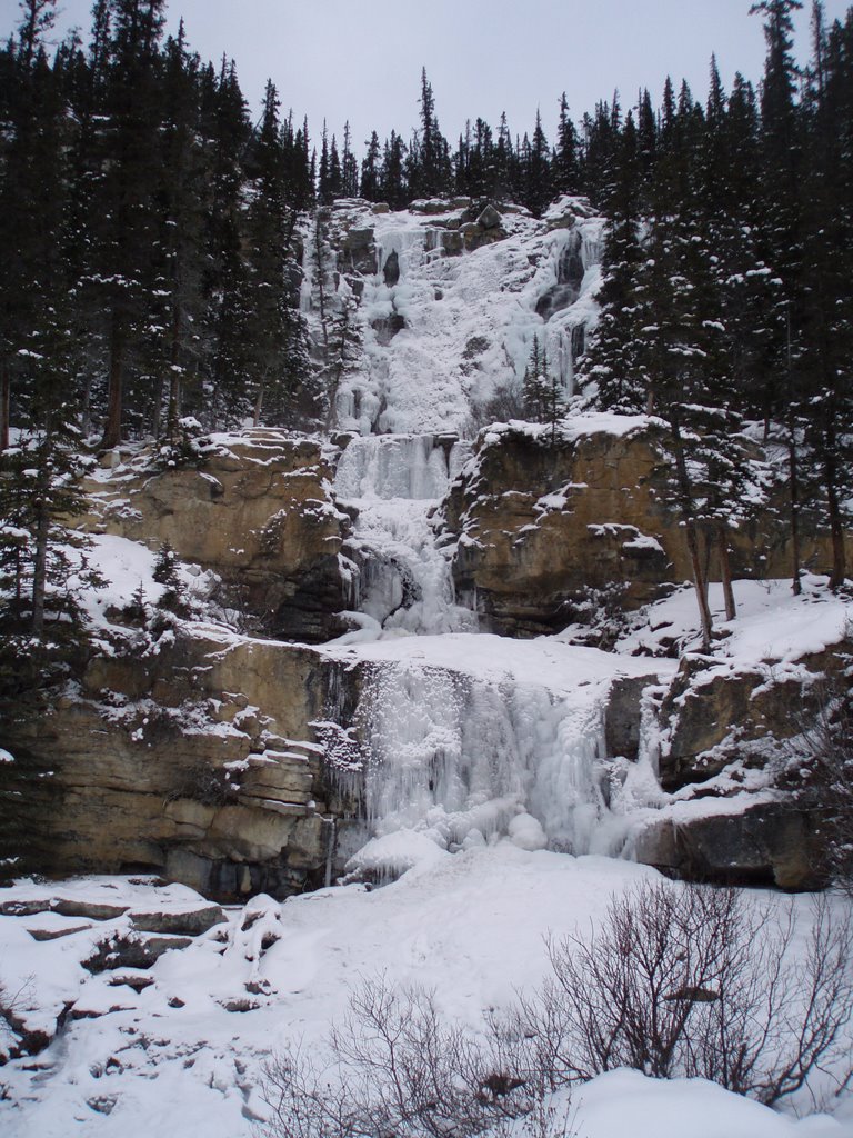 Frozen Waterfall by BonkersJeff