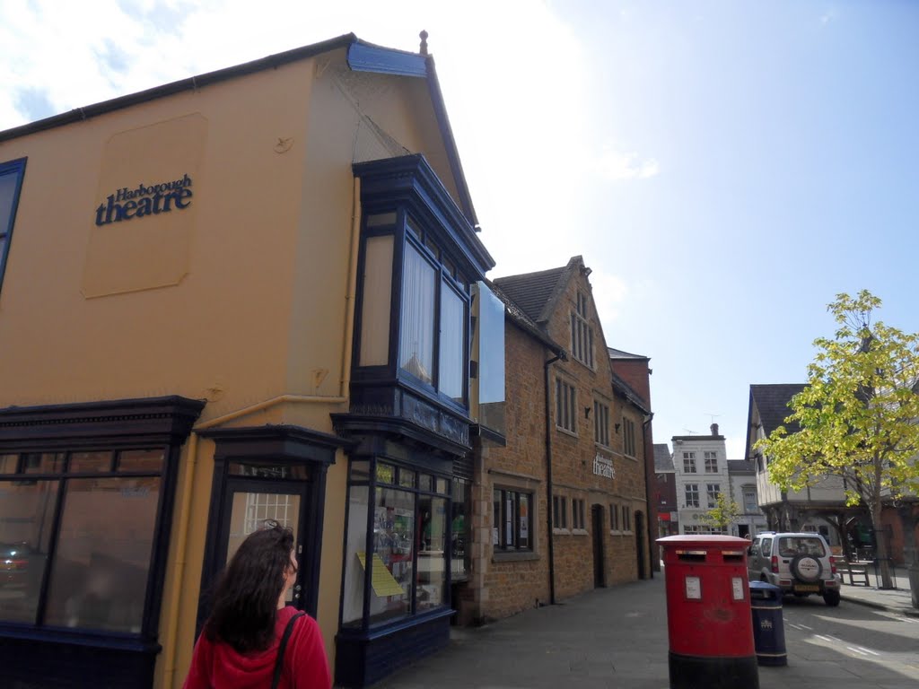 Market Harborough Theatre by Bobsky.