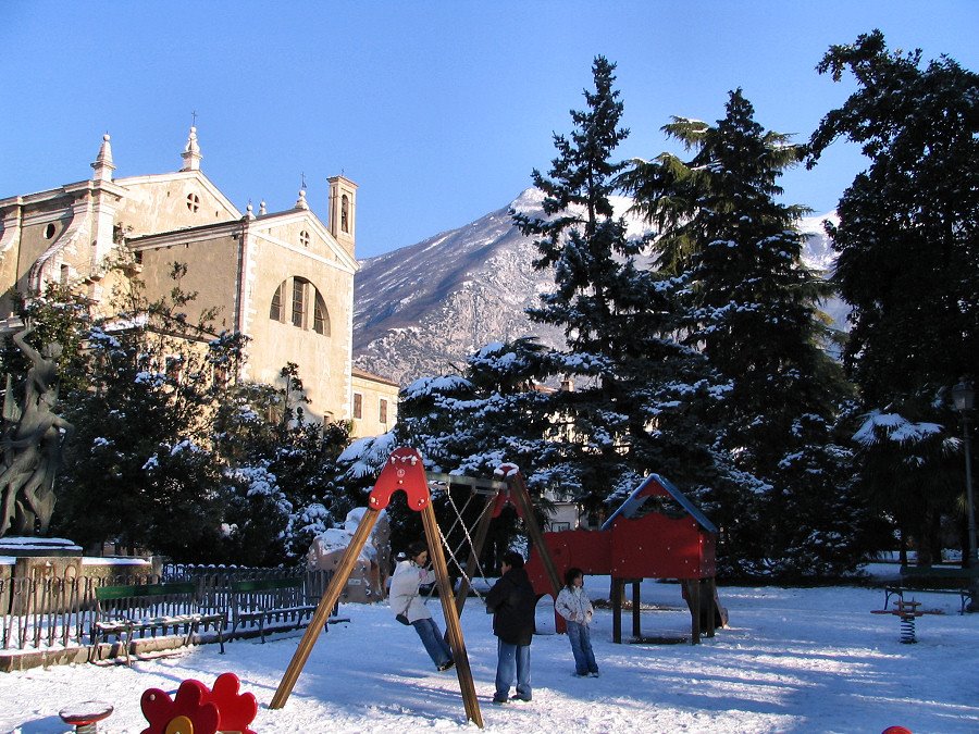 December in the public park by Matteo80