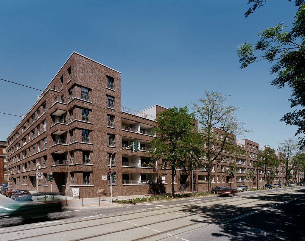 Wohnanlage Voltastraße by STEFAN-FORSTER-ARCHITEKTEN