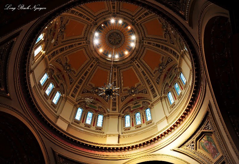 Dome of St Paul Cathedral, Minnesota by longbachnguyen