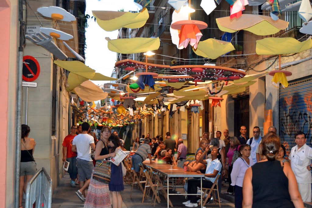 Decoración Carrer de la Llibertat en Fiestas de Gràcia by M.Kreuz