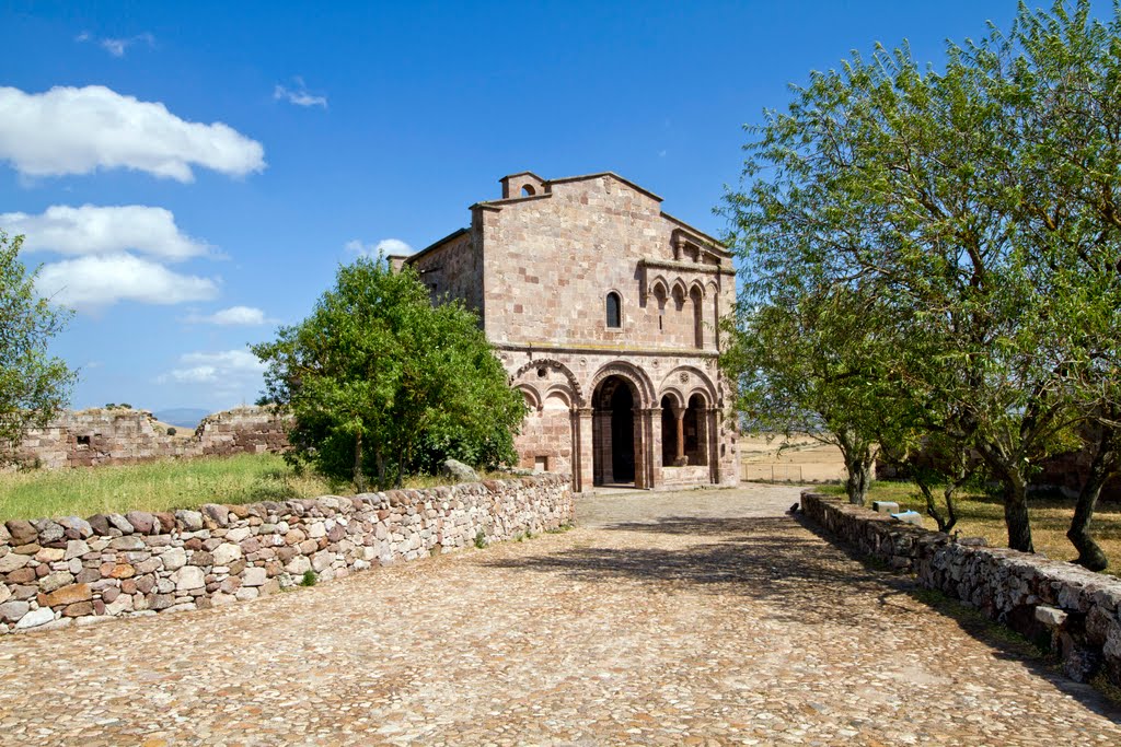 Sant Antioco di Bisarcio by trolvag