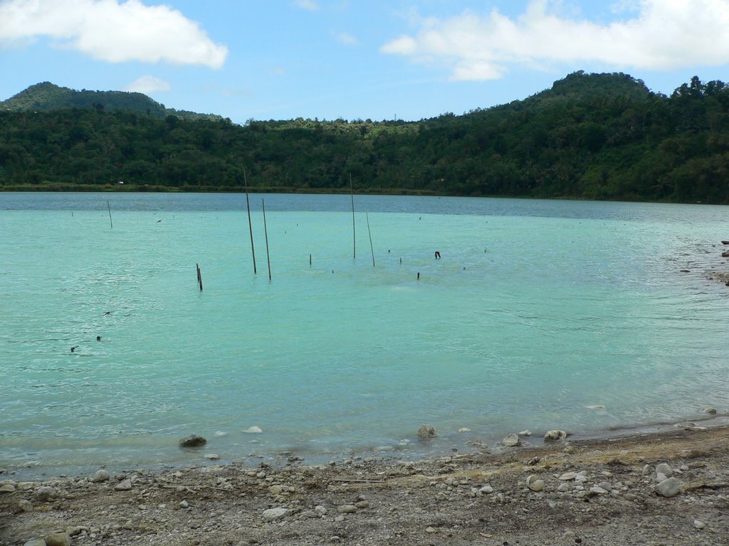 Sulphur springs and "Lake Tricolor" (2007.IX) by DmitryTelnov