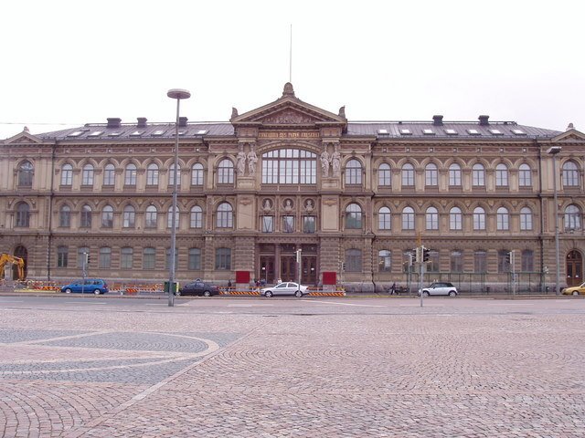 350 Helsinki, Ateneum by Daniel Meyer