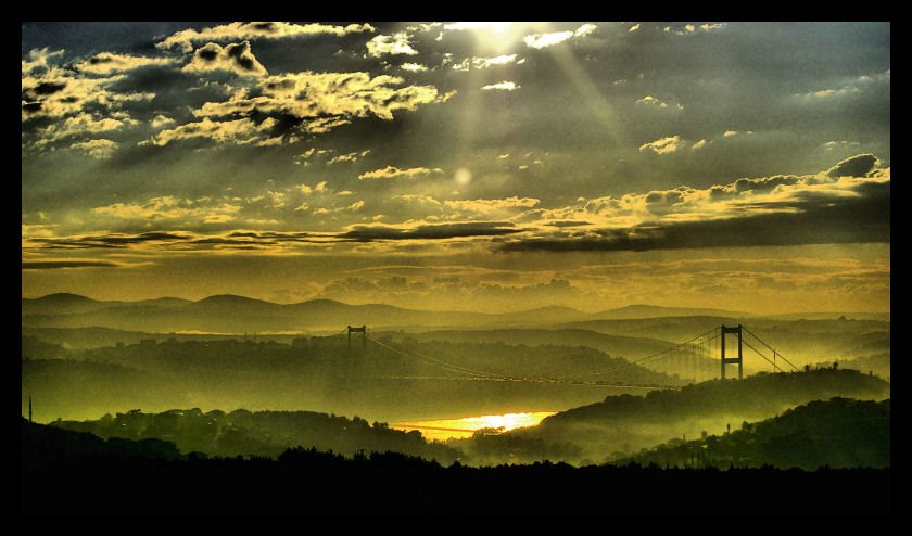 Istanbul Early Morning by Serdar Bilecen