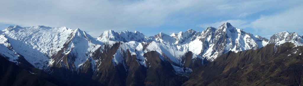 Col de la Serre du Cot vers Montaud, Montagnol, Cuns, Mt Valier by Jean Monkeye