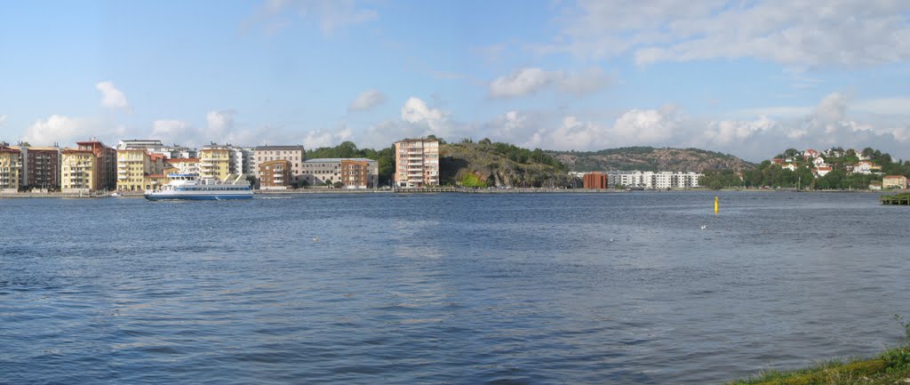 Göteborgs hamn / Gothenburg harbour (2011) by Biketommy