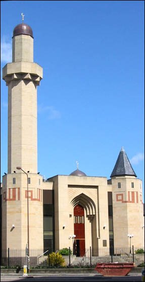 Edinburgh Central Mosque by Ibrahim I Falqi