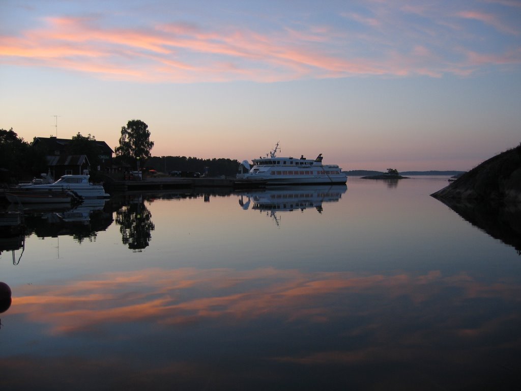 Långvik, Möja by Bonazera