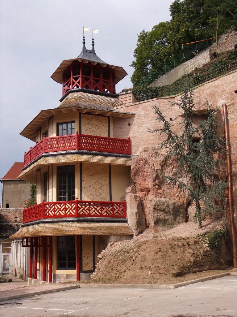 La Tour Chinoise d'Épinal, 19 rue d'Ambrail by Nidoo