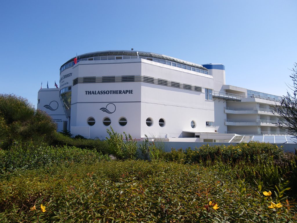 Centre de thalasso de port crouesty by chisloup