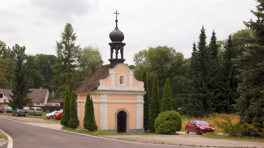 Chapel in the Údolí of Nové Hrady by Roman Zázvorka