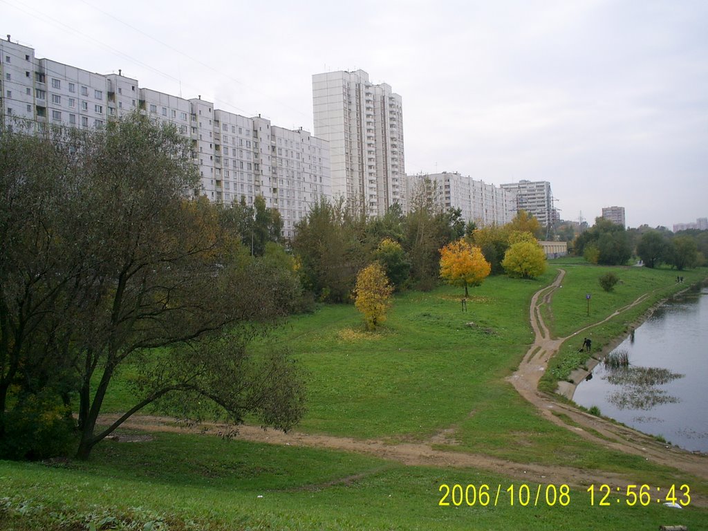 Fili-Davydkovo District, Moscow, Russia by genya-genya