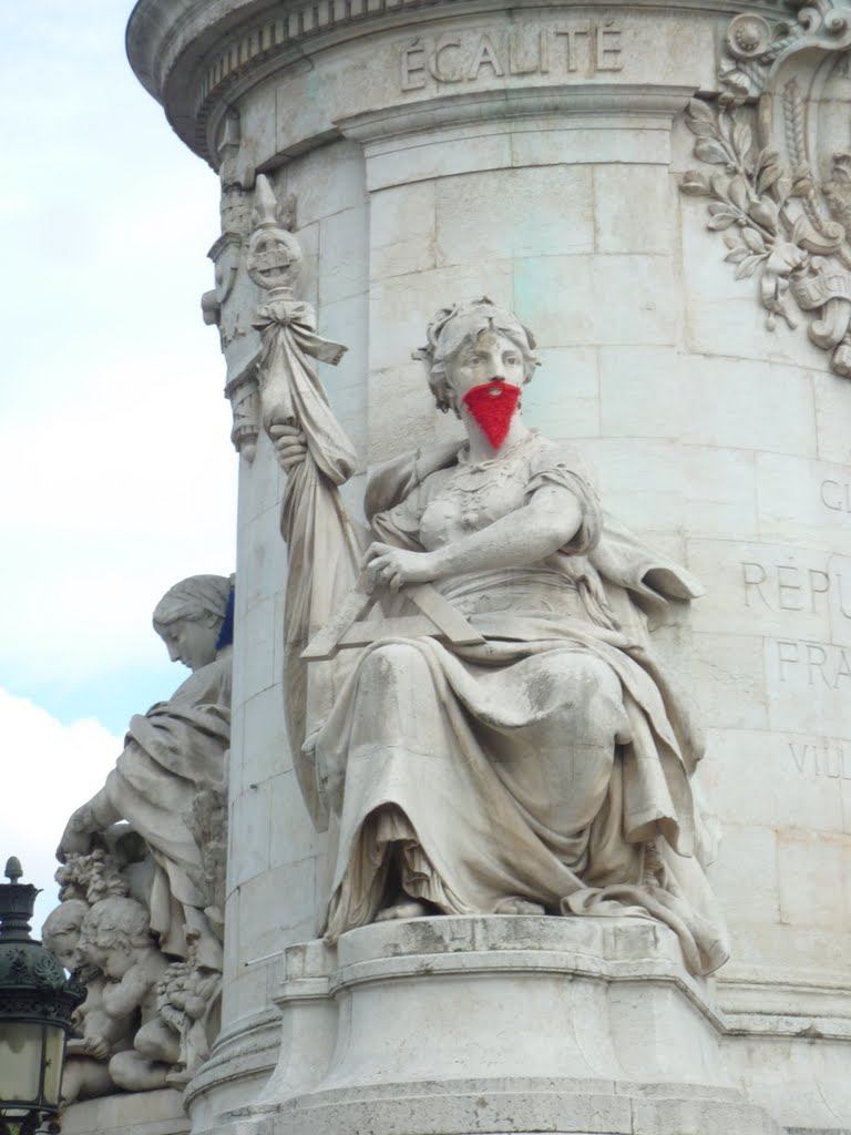 L'Egalité avec barbe rouge by Panzerknacker