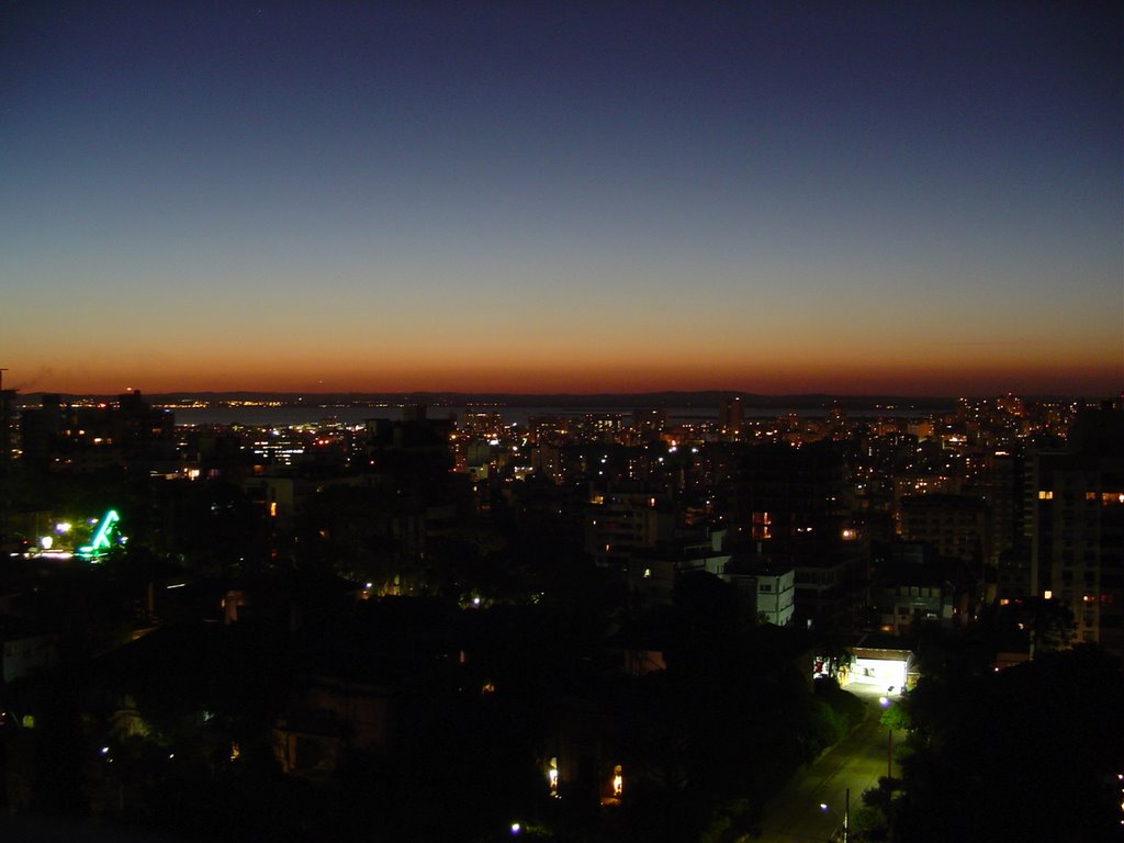 Porto Alegre at dusk by Christian Heit