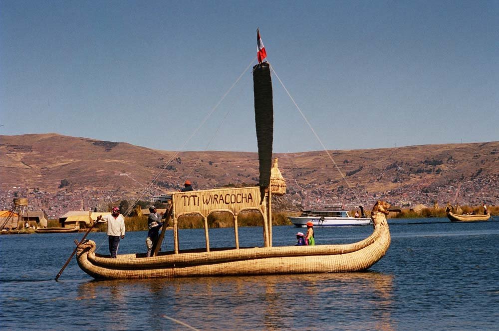 Transporte dos Uros by Beatriz Barreto Tane…