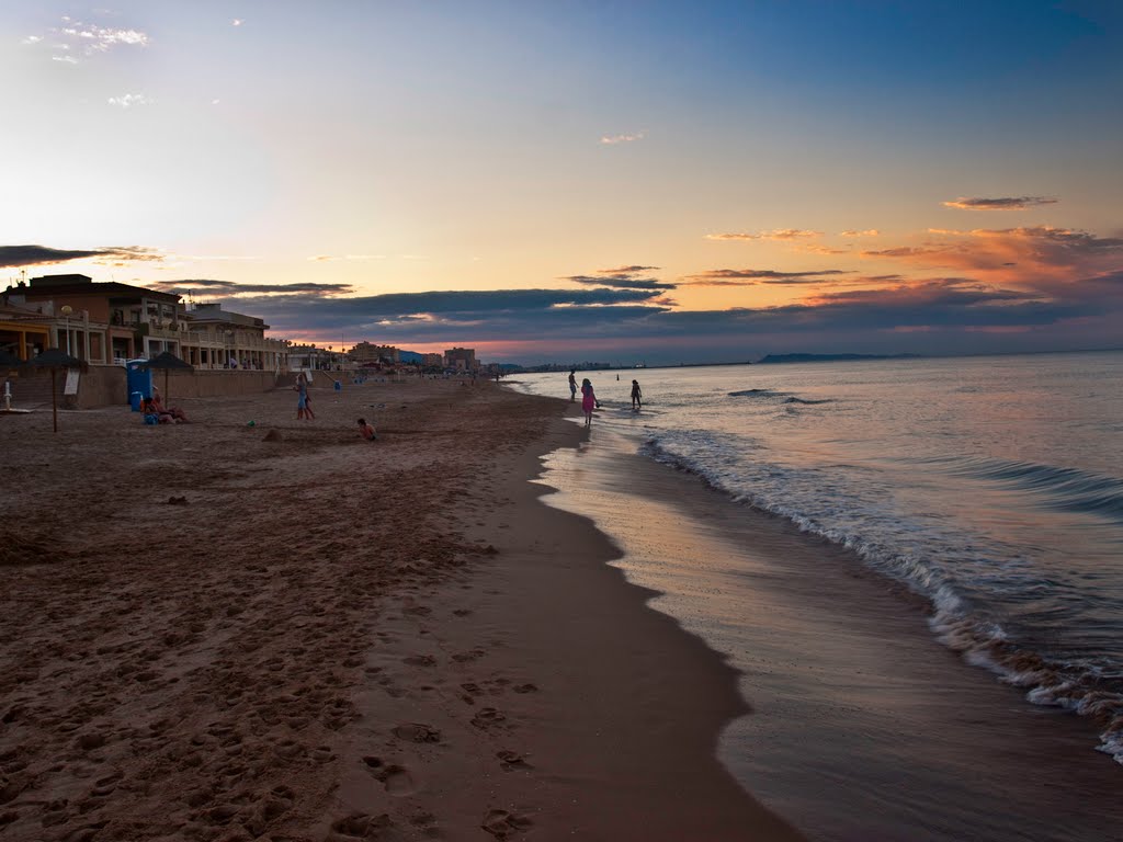 Playa de Miramar 2 by ANDRES AMBROSIO