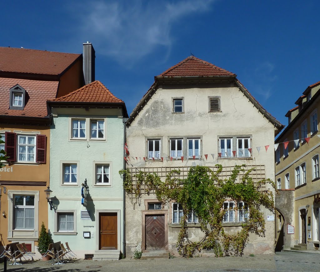 Hauspartie am Marktplatz by WanderGroschi & CGK