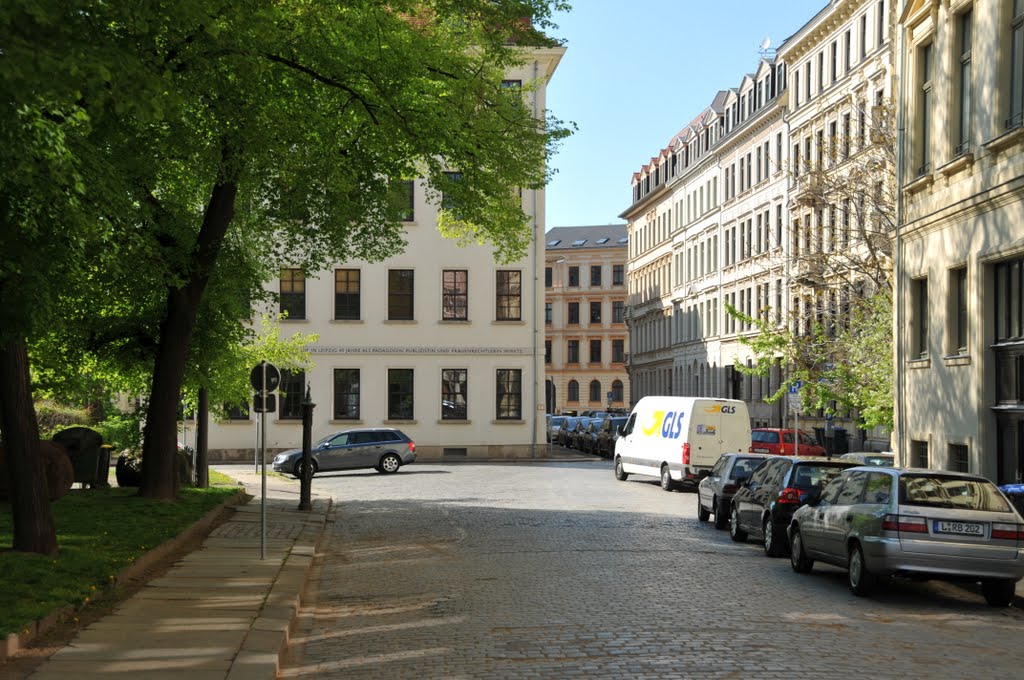 Lortzingstraße Blickrichtung Humboldstr. 3 by Milan66