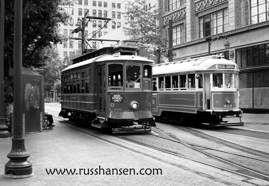 Memphis Main Trolleys by Russell Lee Hansen