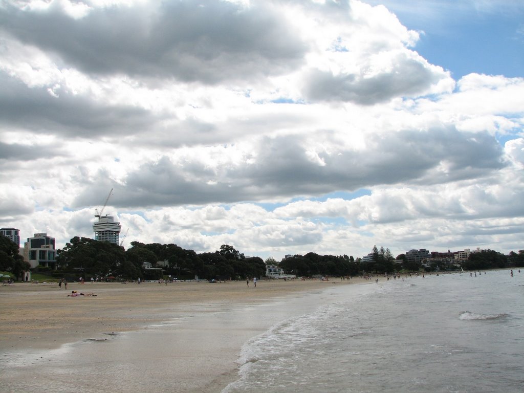 Takapuna Beach, Auckland by junerin