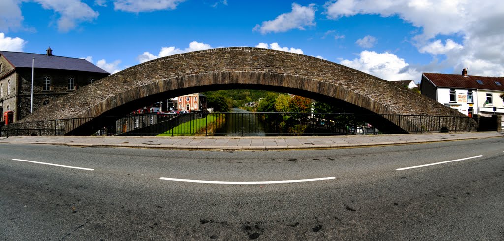 Ponty old bridge by fat-freddies-cat