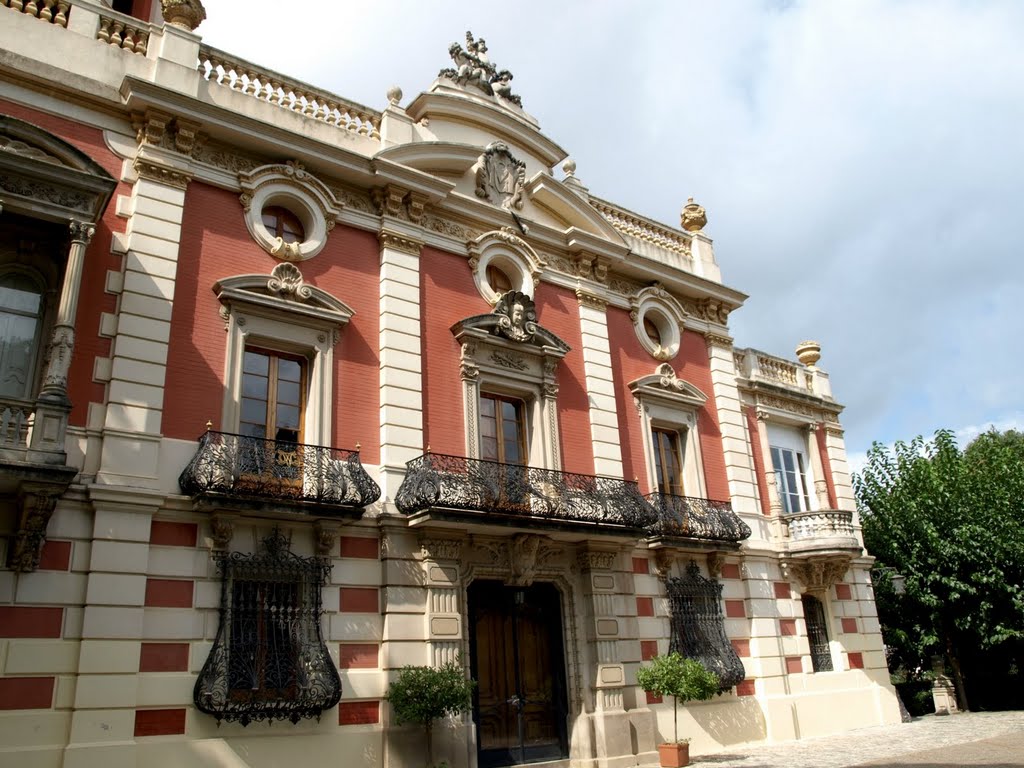 Fachada Casa Martí-Codolar (Actual Residencia Salesiana) Barcelona by destralerdelbruc