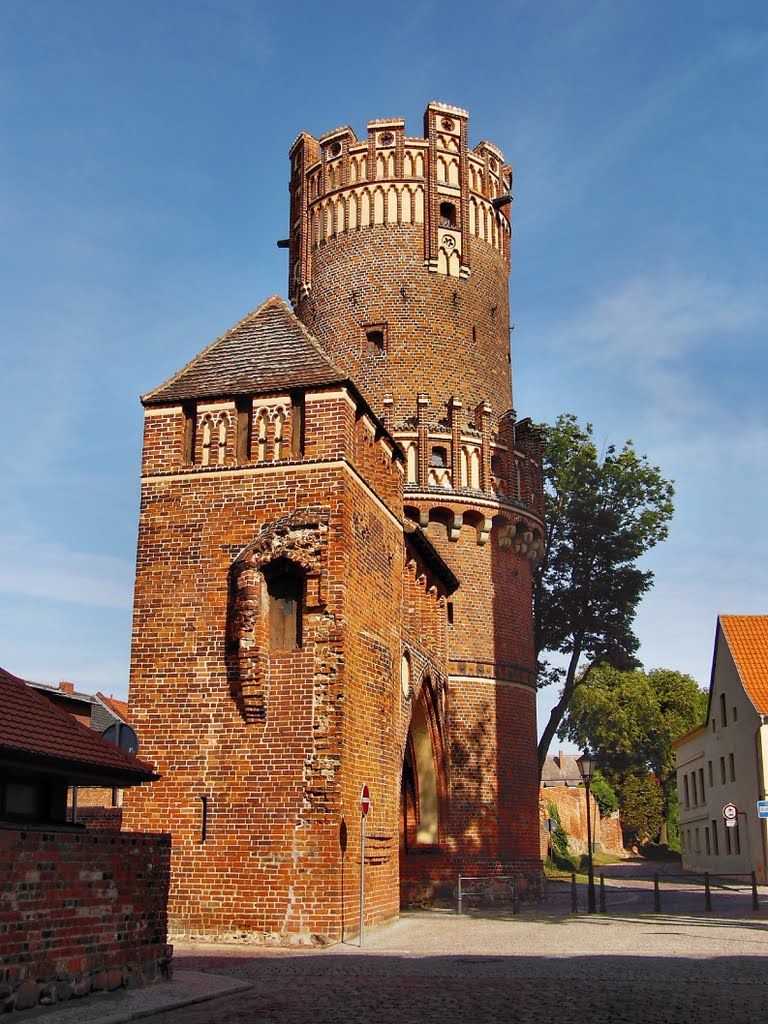 Neustädter Tor in Tangermünde by K. Fischer