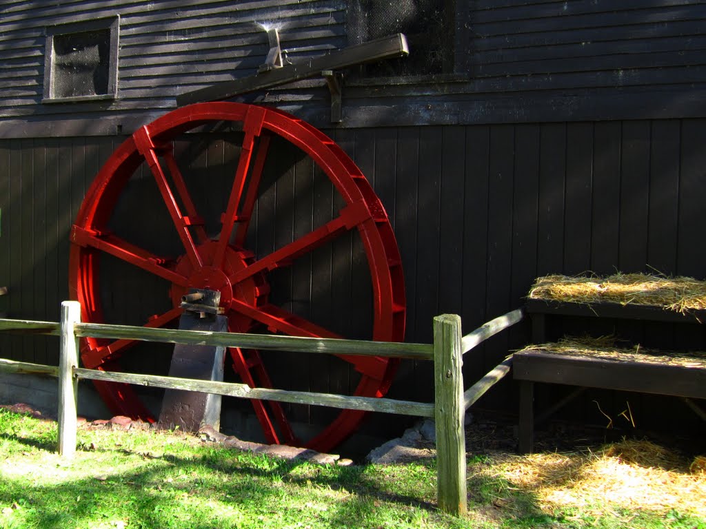 Water Wheel at Tom Walker's Grist Mill by Juan234