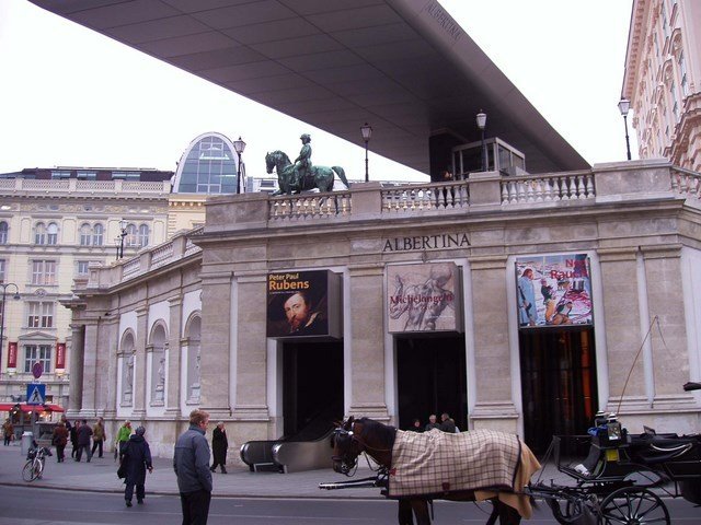 101 Albertina (Kunstmuseum) by Daniel Meyer