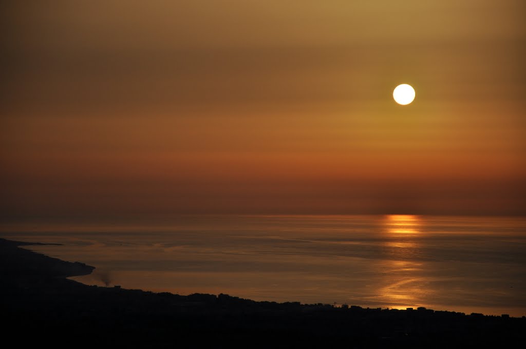 Dal mio balcone guardo il mare jonio by giuseppe trombì