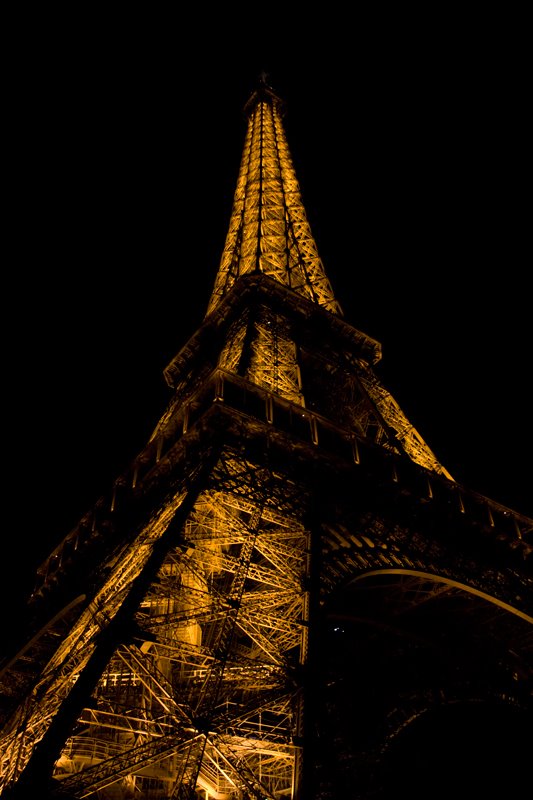 Tour Eiffel by Jaime Tutzo