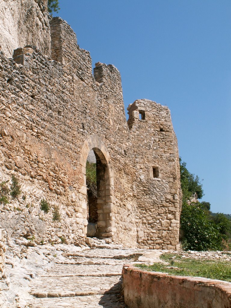 Saint-Saturnin-d'Apt by foggie