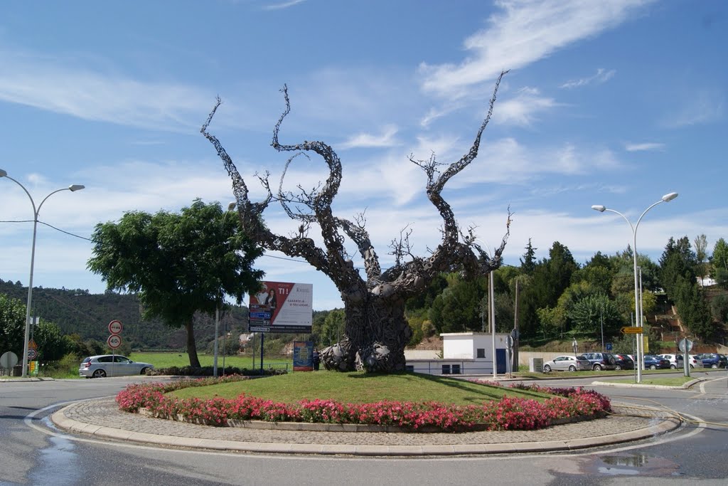 ODEMIRA - Odemira - ROTUDA DA ÁRVORE by LUÍS A. D. LIBERAL