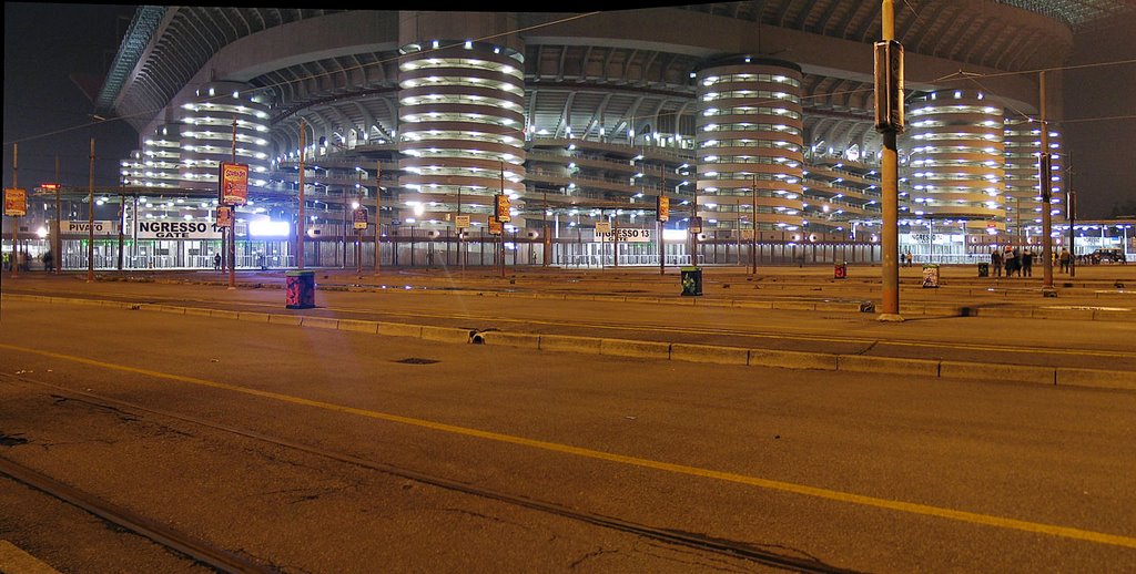 Stadio di San Siro, ottobre 2007 by Giorgio Strumia